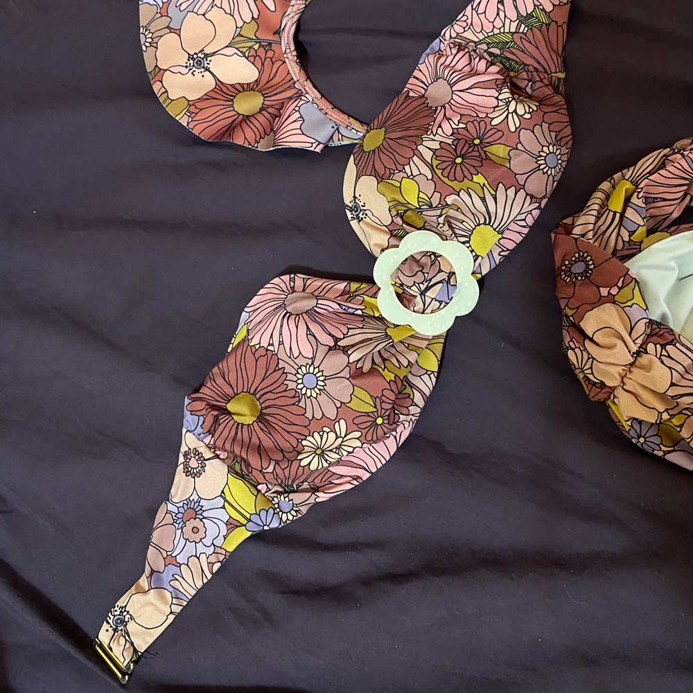 Beach Riot Rita Bikini Set - Marsala Floral - Picture 6 of 7